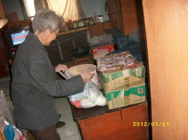 11、春节前去吉泰老年公寓看望老人 - 爱心传递志愿者服务队 - 绥化市爱心传递志愿者服务队