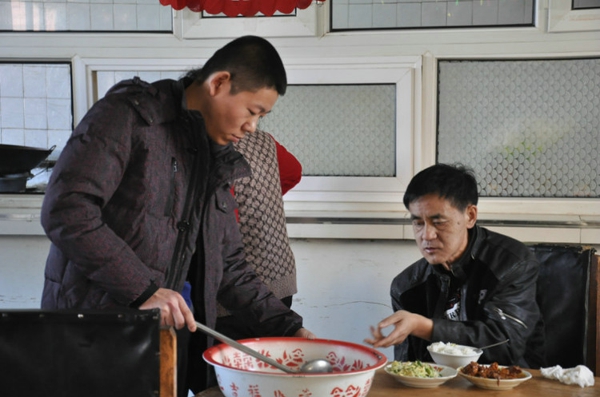 52、2013年元宵佳节给吉泰老年公寓的老人们送去汤圆 - 爱心传递志愿者服务队 - 绥化市爱心传递志愿者服务队