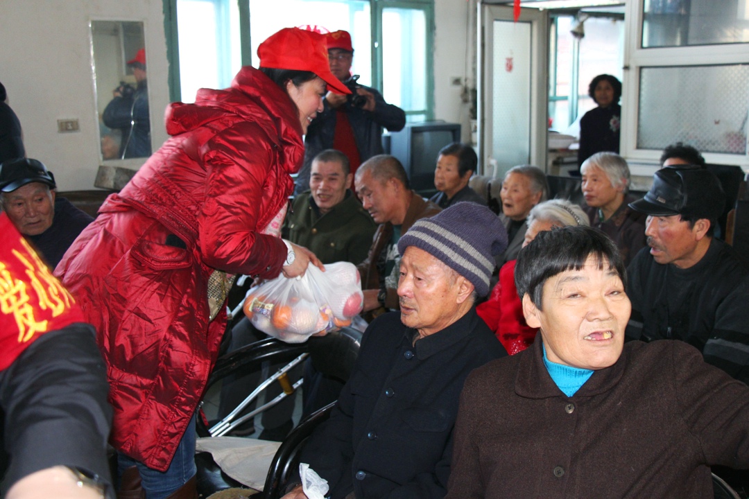 2014年1月26日吉泰老年公寓慰问演出