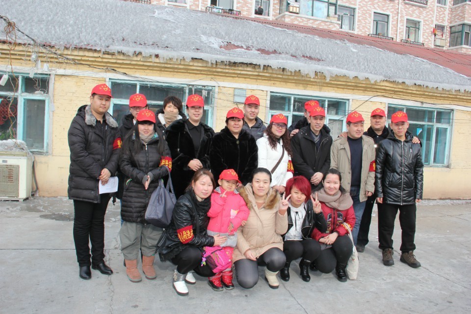 2014年02月14日志愿者与老年公寓老人共度元宵节