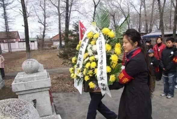 关于清明节祭扫烈士墓活动的通知